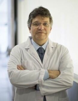 Doctor urologist Andi Lahera León